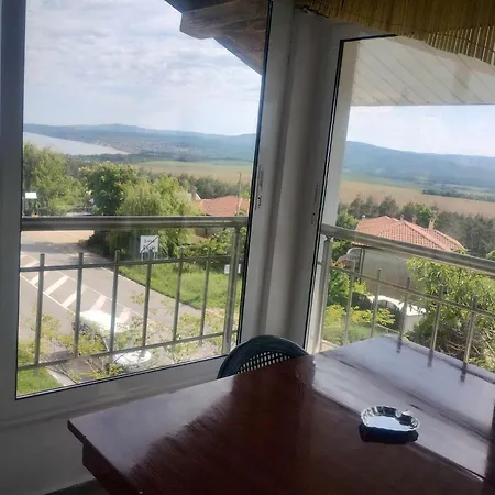 Konukevi Akdere 2 *